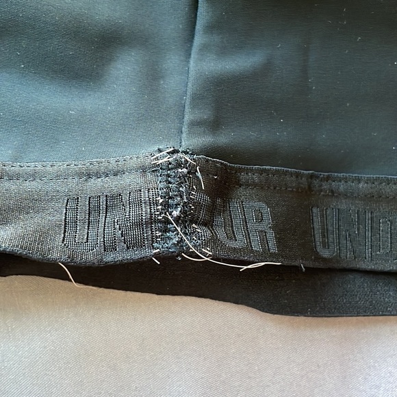 Under Armour Sports bra (no padding) - Picture 3 of 3